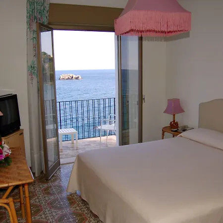 Lido Mediterranee Hotel 4*
